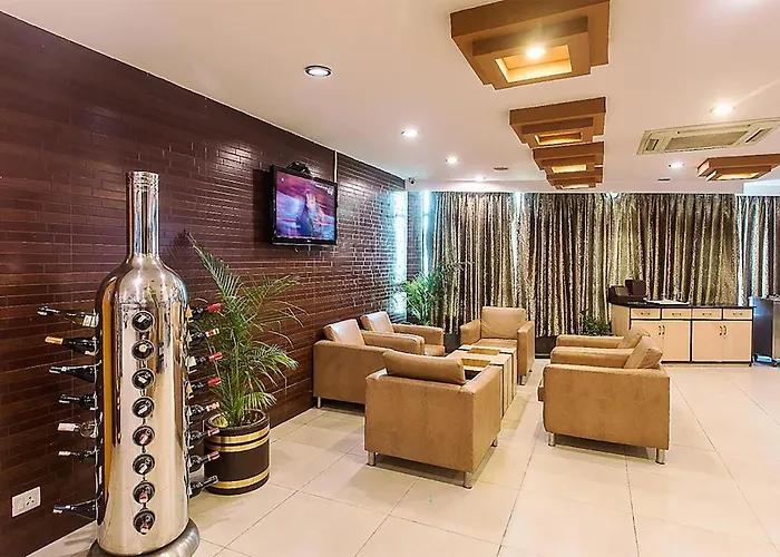 Pauwa Hotel 4*